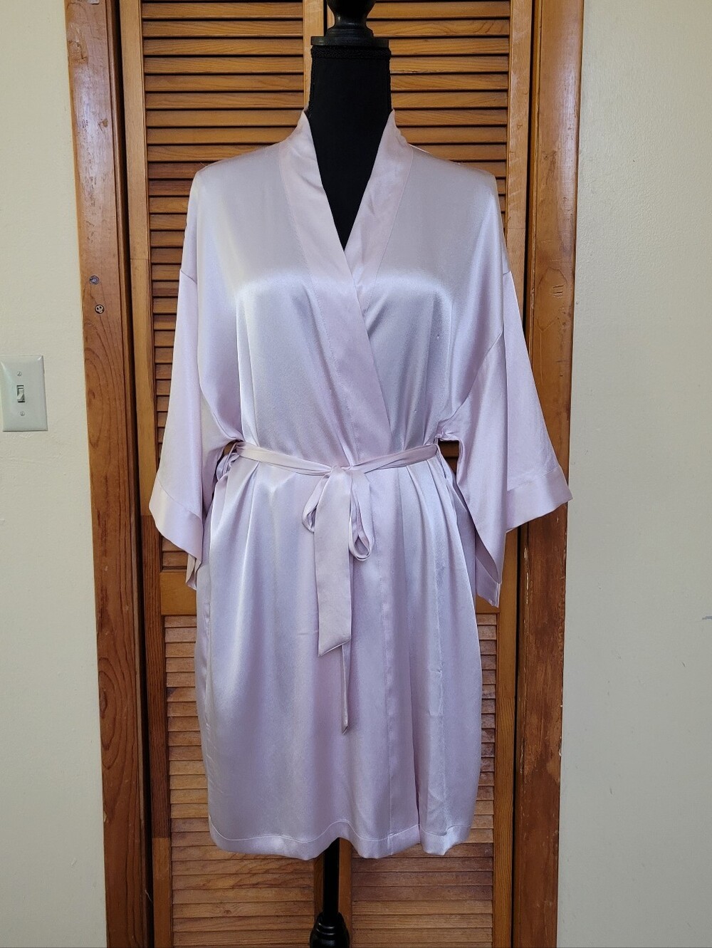 NWT Victoria's Secret Very Sexy Kimono Style Short Robe Size M/L